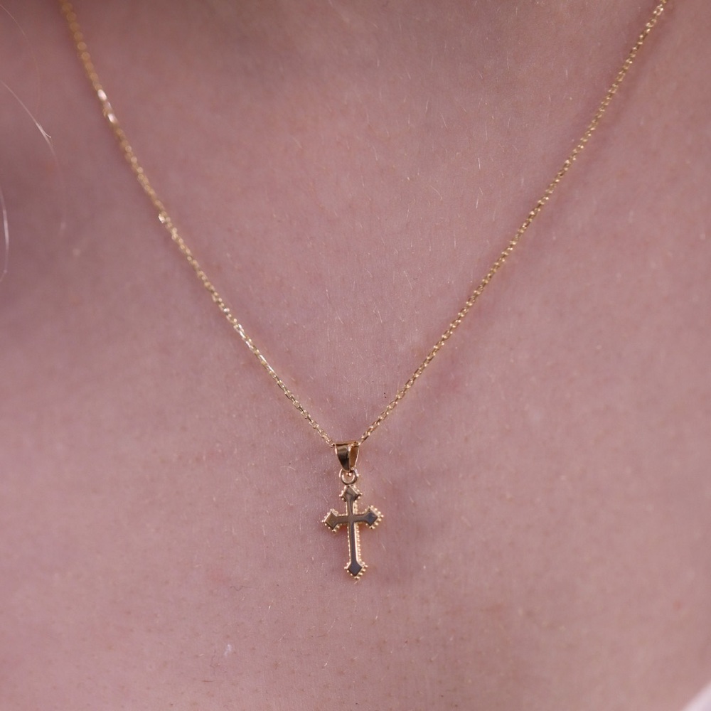 14K gold handmade cross necklace from Ike Fine Jewelry